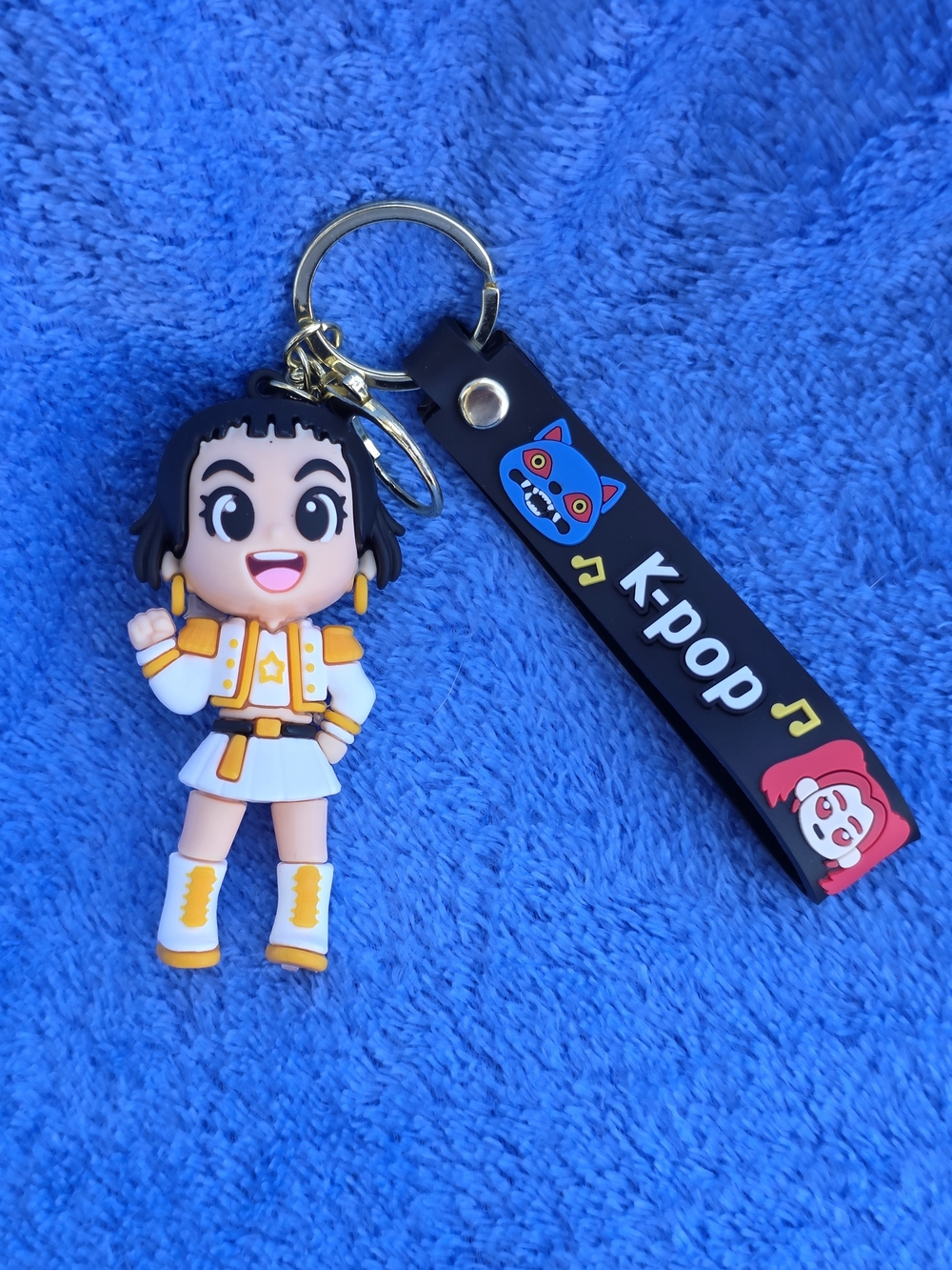 K-pop Girl Character Keychain - Yellow & White Cute Figure